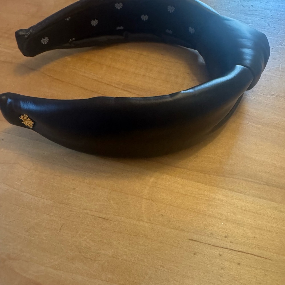 Lele Sadoughi Black Padded Headband